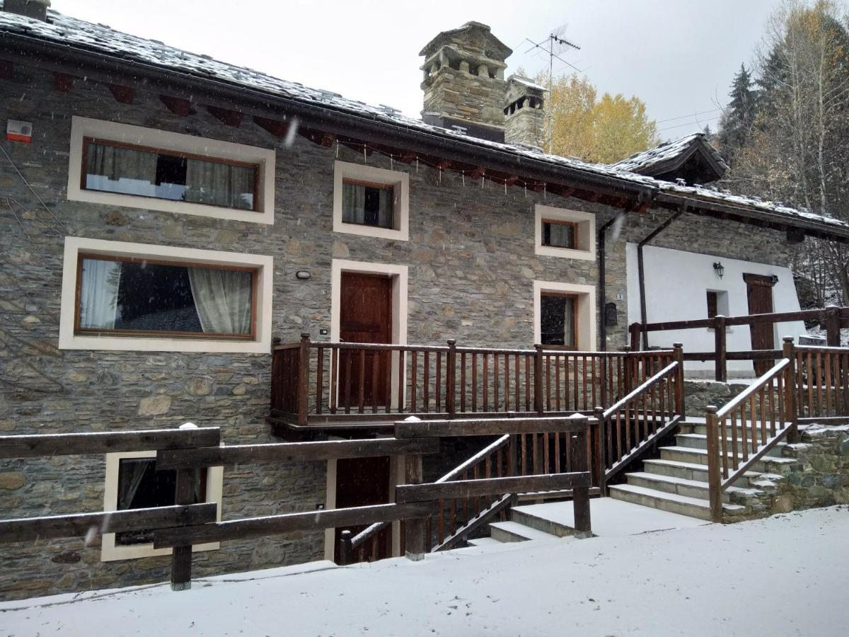 Affittacamere I Picchi Gressan Exterior foto